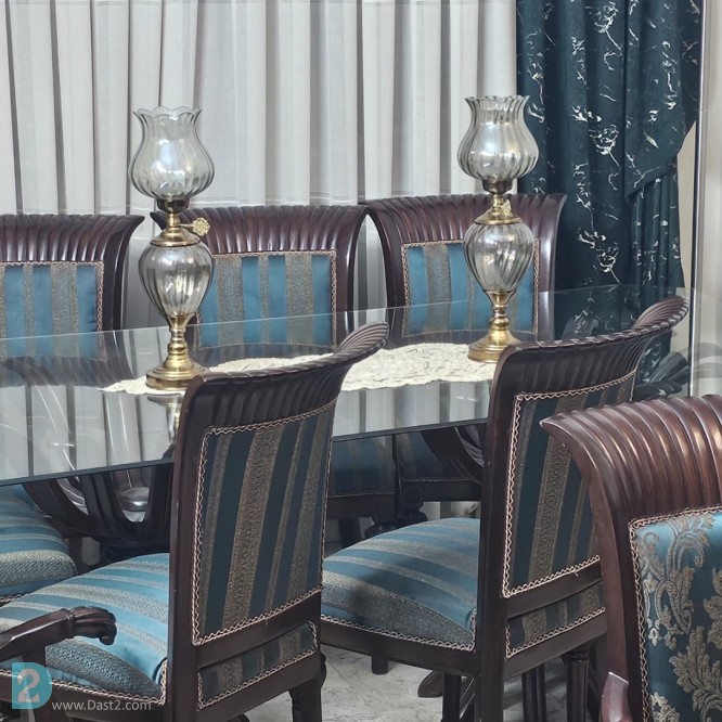 آگهی رایگان مبلمان ۶ نفره و نهار خوری ۸ نفره کلاسیک میز وسط و دو عدد عسلی