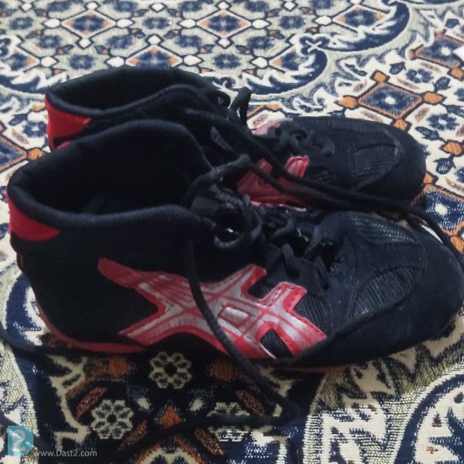 آگهی رایگان کفش کشتی